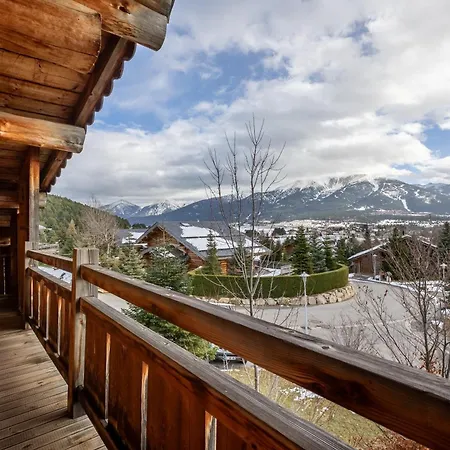 Des Sonnailles - Montagnes Jardin Et Garage *